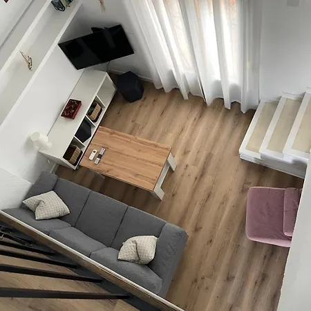 Encantadora Апартаменти *